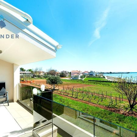 Beachfront Reiterer Villa V2 With Seaview 30 Meters From The Beach - Crowonder Luxury Rent Privlaka  Extérieur photo