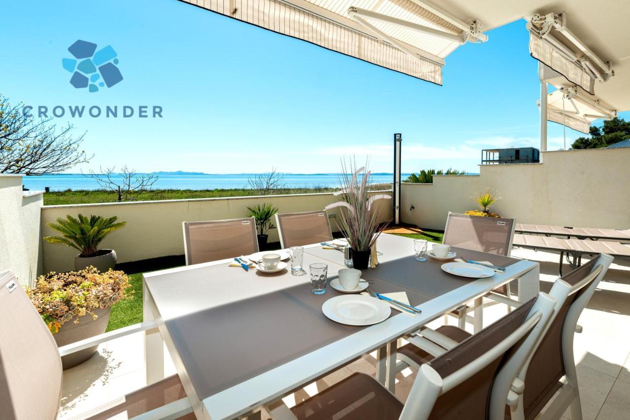 Beachfront Reiterer Villa V2 With Seaview 30 Meters From The Beach - Crowonder Luxury Rent Privlaka  Extérieur photo