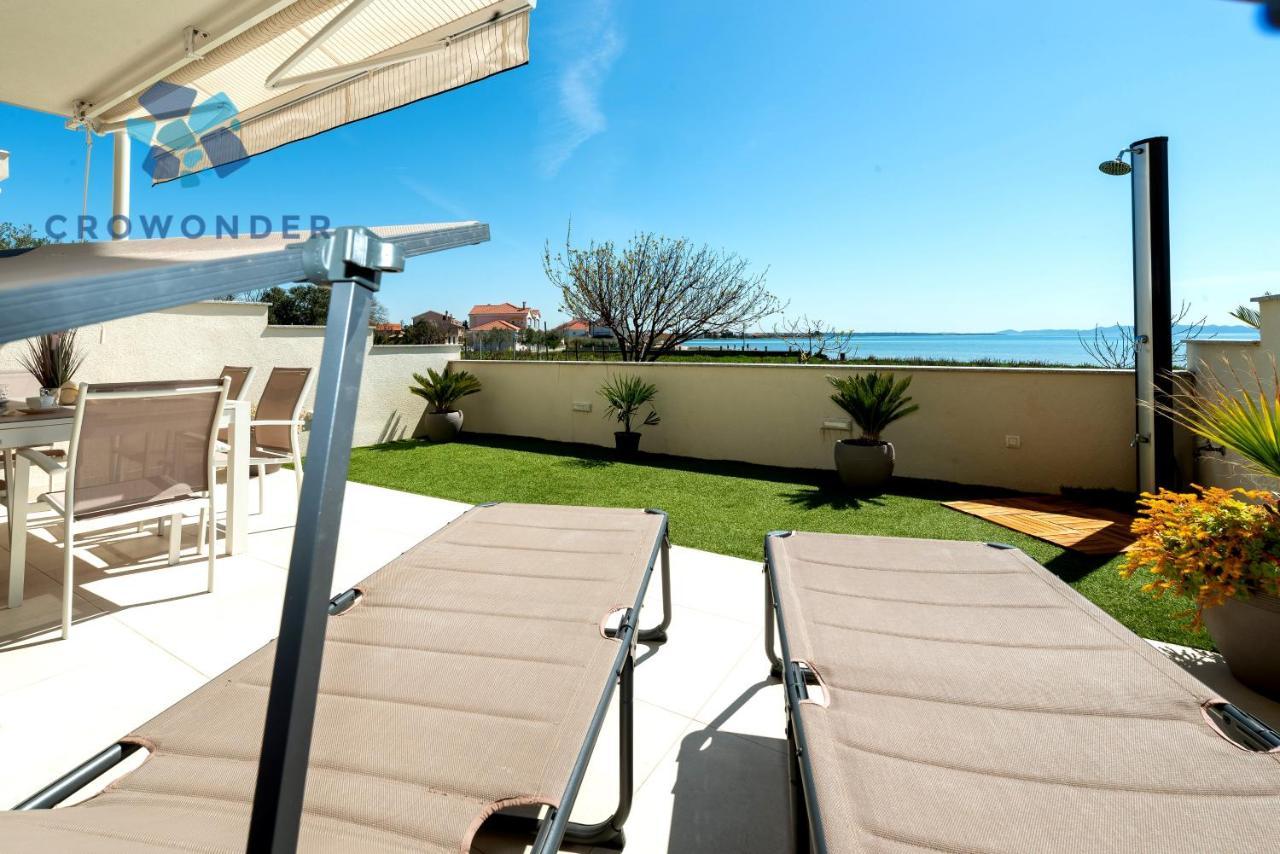 Beachfront Reiterer Villa V2 With Seaview 30 Meters From The Beach - Crowonder Luxury Rent Privlaka  Extérieur photo